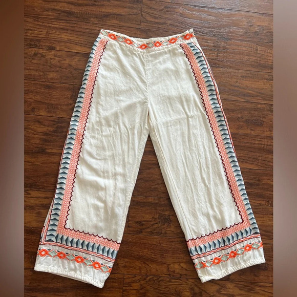 Anthropologie Islander EmbroideredCrop Pants | Size 2 - Picture 3 of 9